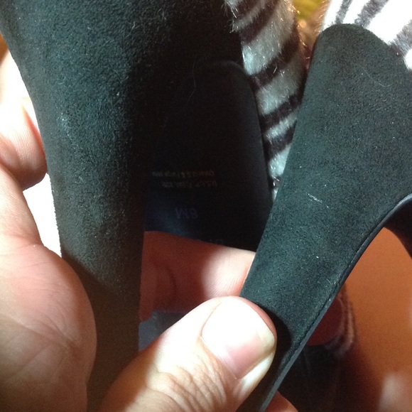 Zebra print platform pumps by Guess - Picture 7 of 8